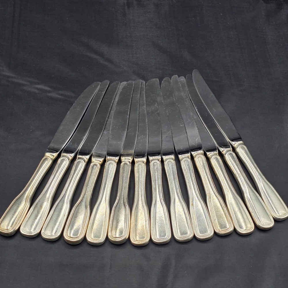 Vintage DJ Korea Stainless Steel Dinner Knives Lot (12) Serrated Blade 9.25"